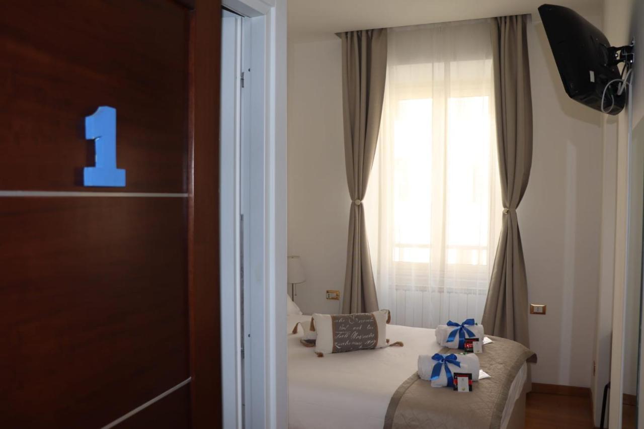 B&B Gaudium Colosseo Рим Екстер'єр фото
