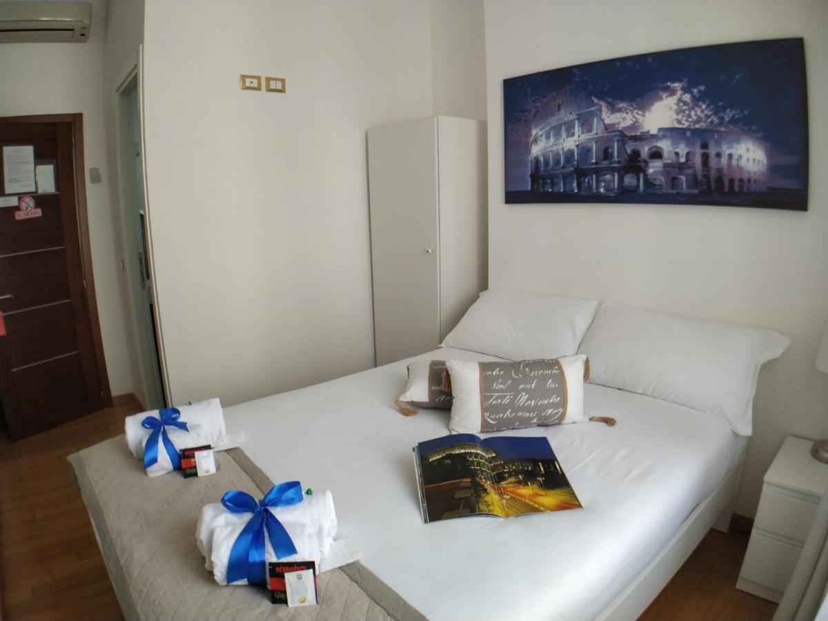 B&B Gaudium Colosseo Рим Екстер'єр фото