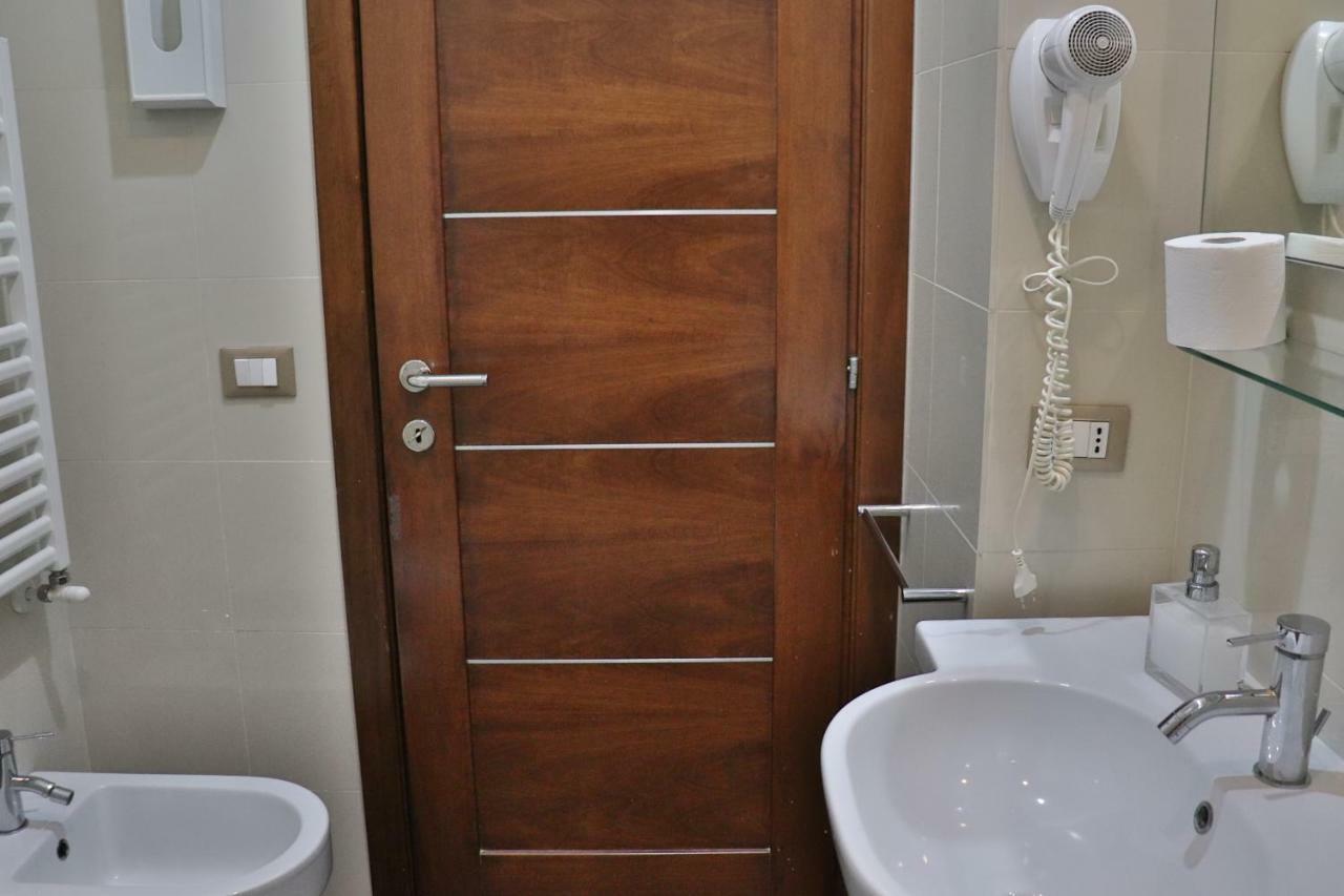 B&B Gaudium Colosseo Рим Екстер'єр фото